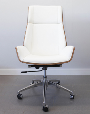 Кресло из натуральной кожи, каркас дерево арт. FX-BC06 - купить в Барнауле. Цена 34 820.52 руб.